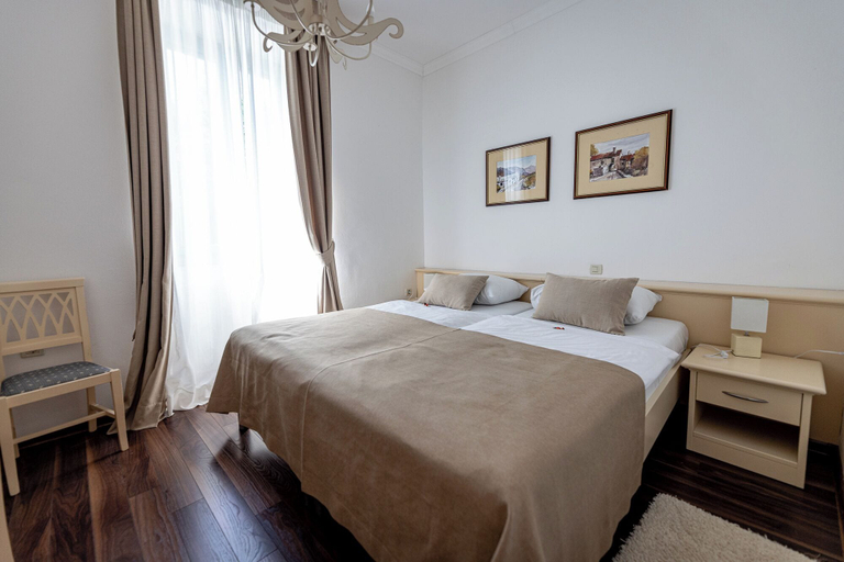 Bedroom 2, Hotel Kastel, Motovun