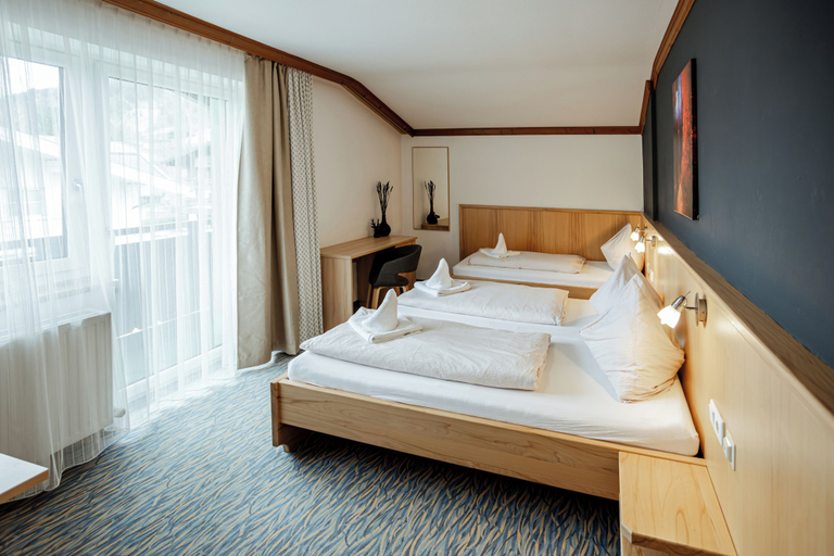 Bedroom 3, ESCHENHOF BED & BREAKFAST & MORE, Zell am See