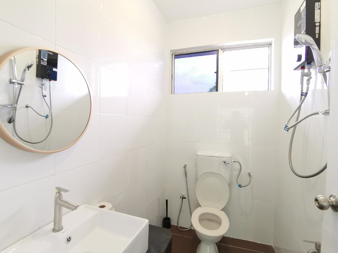 Bathroom, Bunglow 5 Rooms/5 Car parking space/Wifi/Washer, Sibu