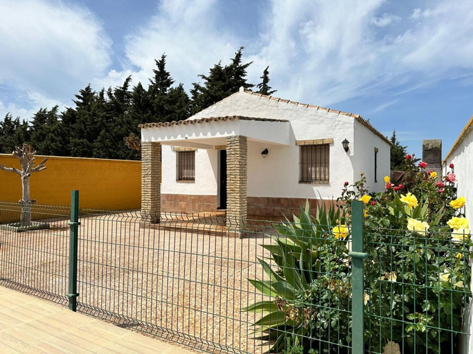 Room 4, Casa Antonio III 113, Cádiz