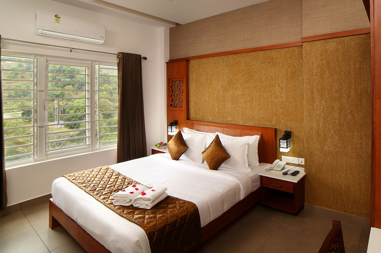 Bedroom 3, Kgees- HillTown Hotel, Idukki