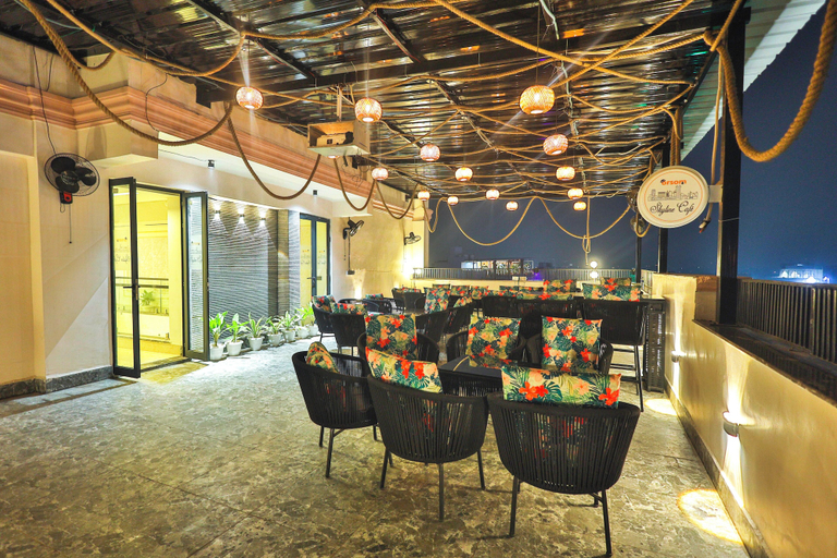 Food & Drinks 5, Orsom Stays Elite Sector 53, Gurgaon