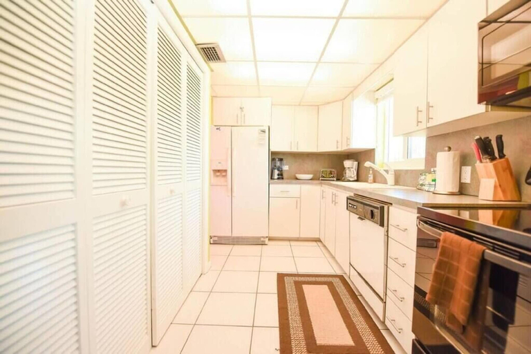 Room 5, Holly s Hideout in Islamorada, Monroe