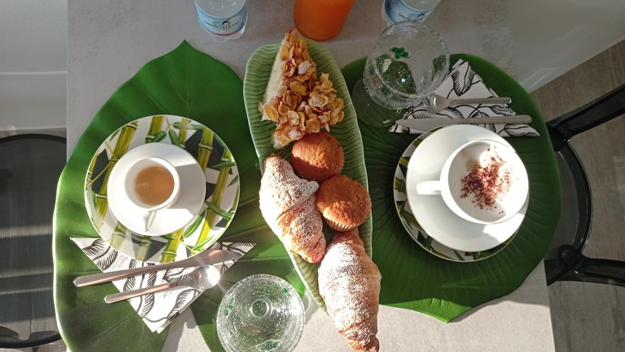 Food & Drinks 5, Monte Zucco Relax self check in, Bergamo