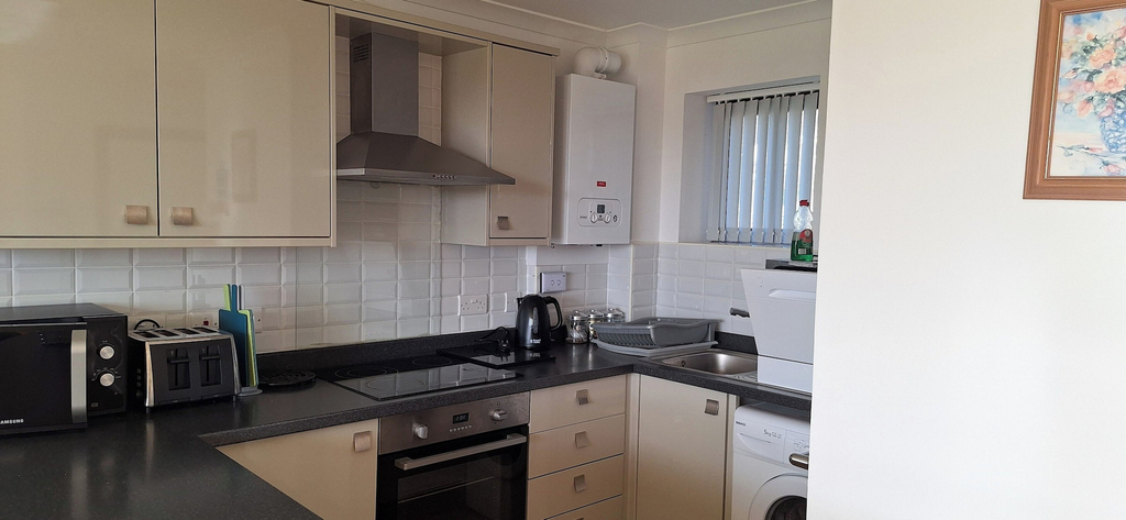 Private kitchen, 2 Bed Cottage - Sleeps 4- Parking - Wifi, Swansea