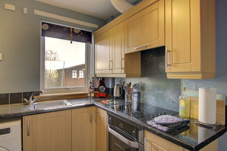 Room 4, Kavija Invergordon in Invergordon, Highland