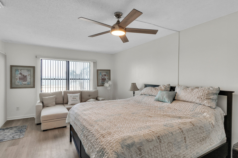 Bedroom 3, Freshly Renovated Gulf Front Condo with Hot Tub & Sunset Views, Pinellas