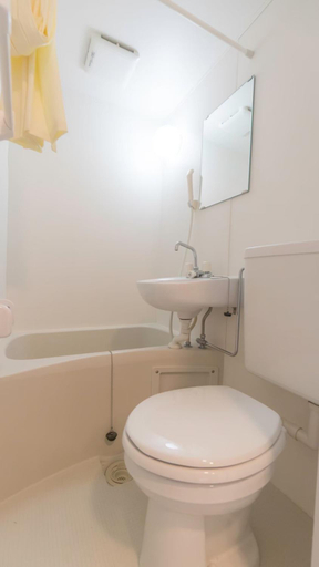 Bathroom 12
