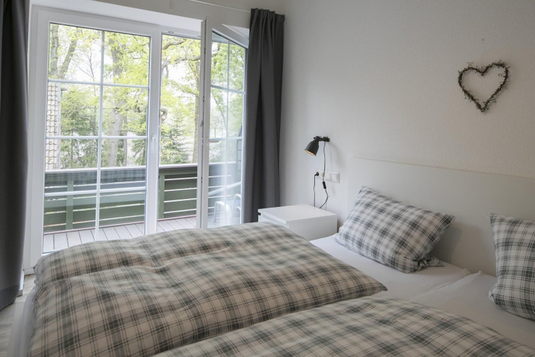 Bedroom 2, Landcafé Neumann, Ammerland