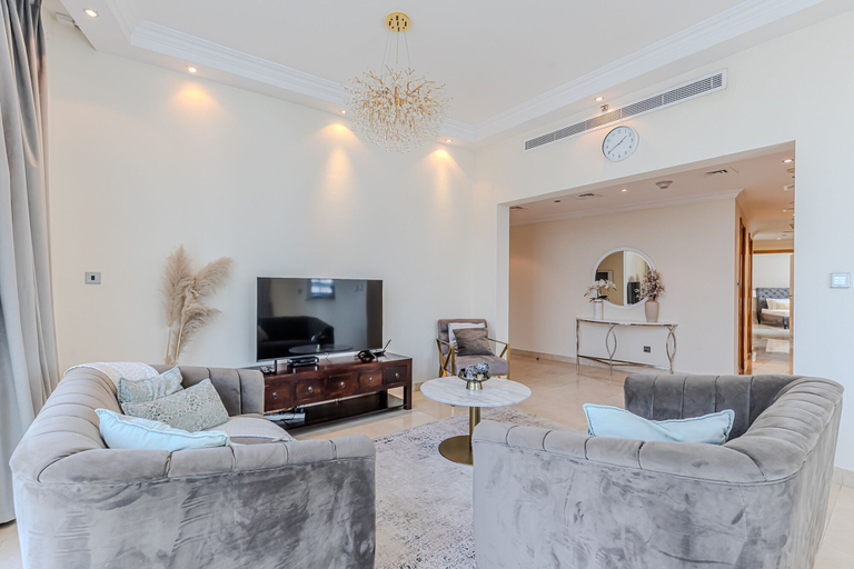 Room 3, Marinascape Oceanic in Dubai, Dubai