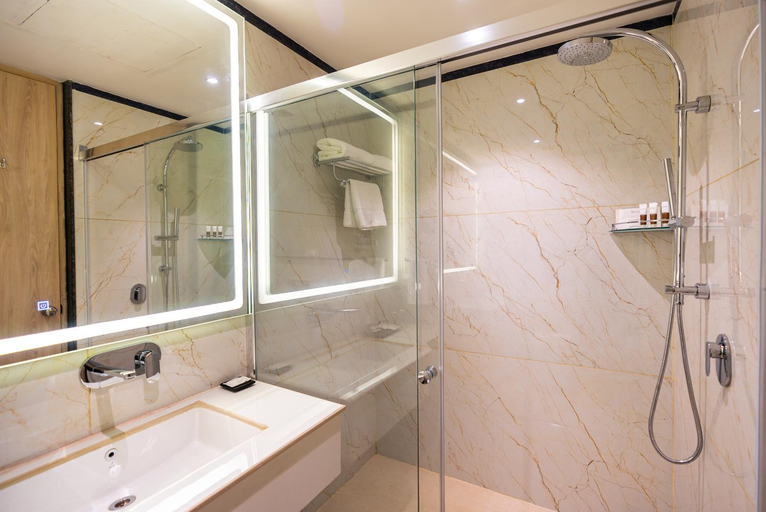 Bathroom 5, Clarks Inn Express, Ayodhaya, Faizabad