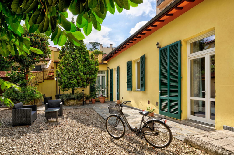 Sun House, Florence