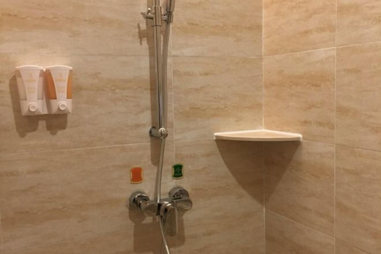Bathroom 5, Vienna International Hotel (Chenzhou Wuling Square), Chenzhou