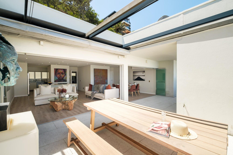 Room 4, Clifton 2bed Penthouse Sea Views Dunmore Horizons, City of Cape Town