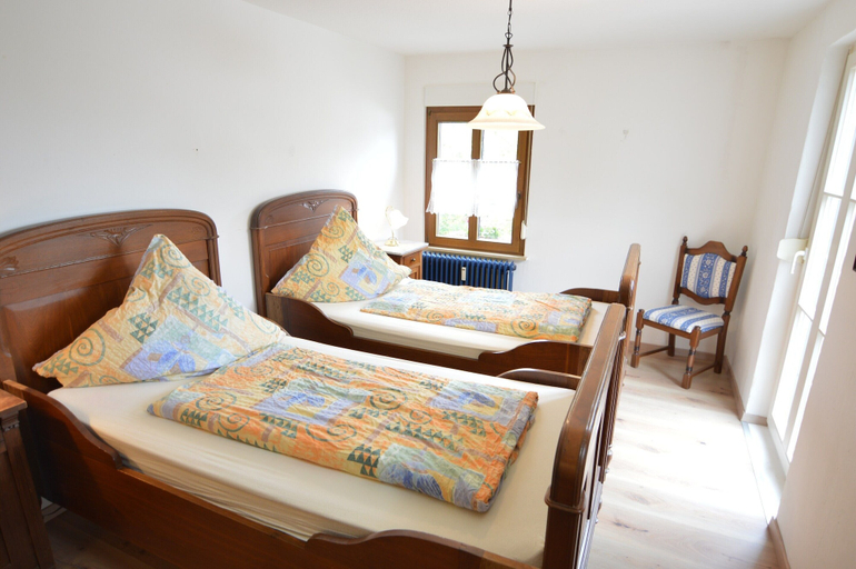 Bedroom 2, Holiday Home in Morscheid-riedenburg With Balcony, Bernkastel-Wittlich