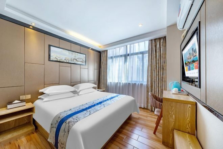 Bedroom 9