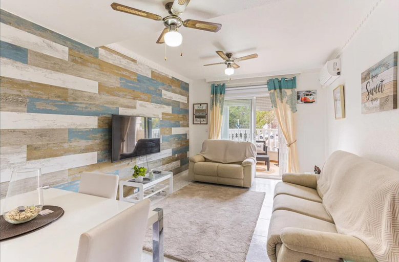 Living area 4, Orihuela Costa, Sleeps 6 With Roof Terrace & Pool, Alicante