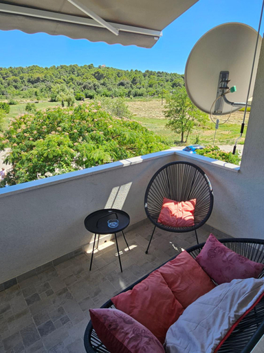 Others 3, Apartments Aurora, Tisno