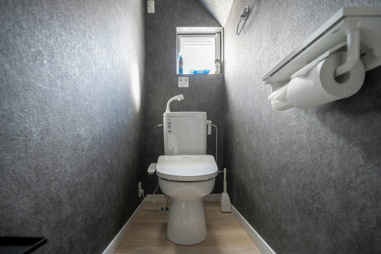 Bathroom 3, KOTOBUKI, Otaru
