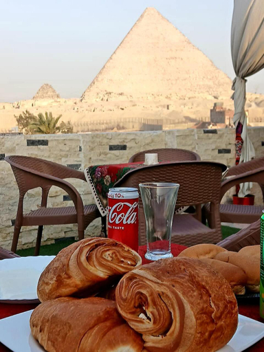 Others 3, Commanda pyramids view, Al-Ahram