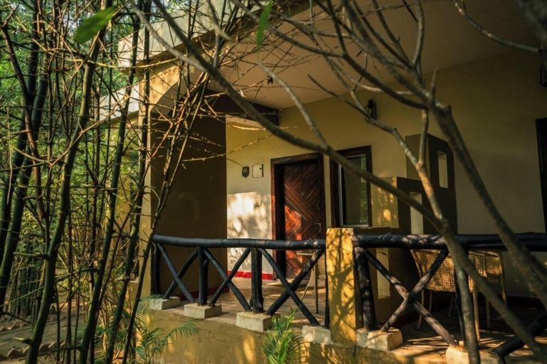 Exterior & Views 2, Mogli Resorts Kanha, Mandla