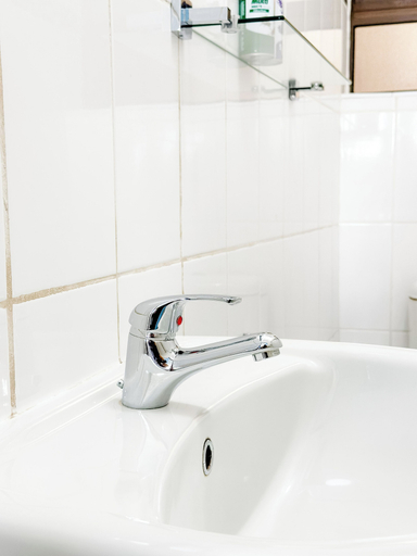 Bathroom 4, Tribute Guest House Matala