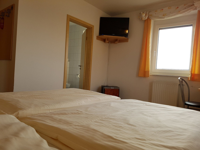Bedroom 3, Hotelino, Dachau