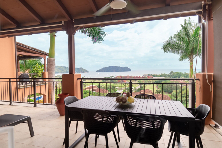 Room 3, CR Luxury Altavista 2A 3 Bdrm, Garabito