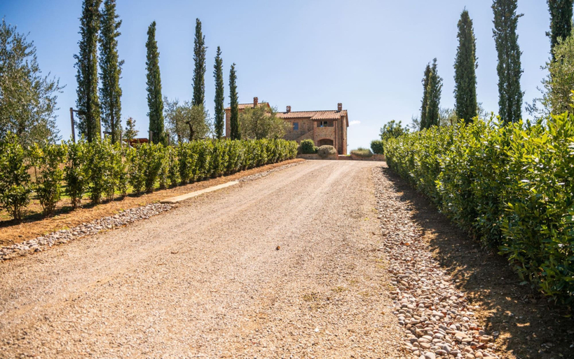 Room 3, Luxury Farmhouse in Umbria-podere Montecani, Terni