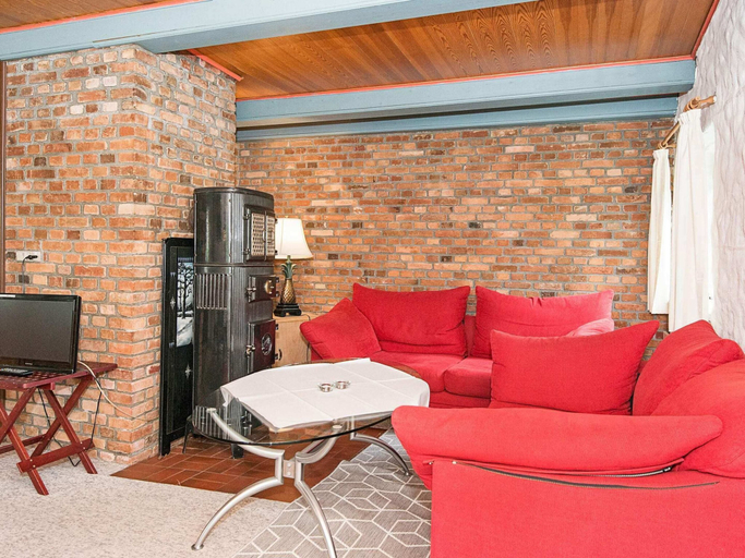 Others 2, 4 Person Holiday Home in Hojer-by Traum, Tønder