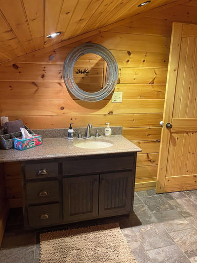 Bathroom, The Barn, Jefferson