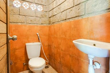 Bathroom 15
