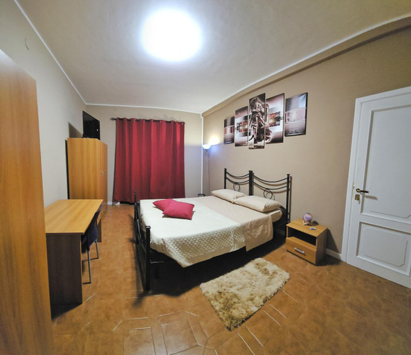 Others 2, Affittacamere La Fenice, Chieti