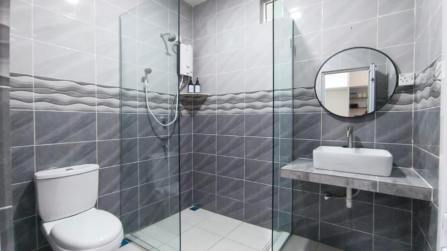 Bathroom 3, The Nutshell Chalet, Langkawi