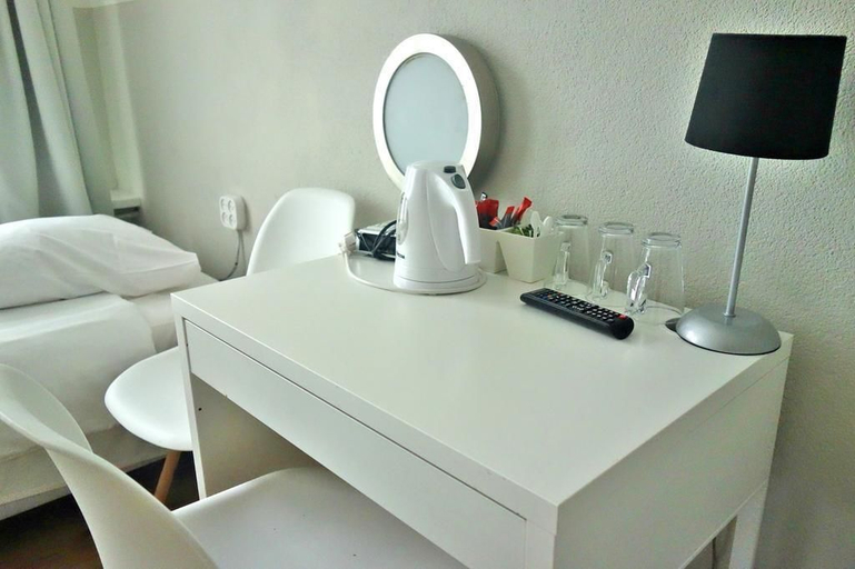 Others 5, Grand Hotel Central, Rotterdam