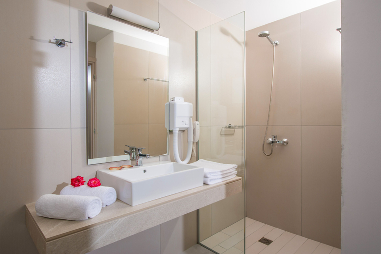 Bathroom 4, South Coast Hotel, Crete