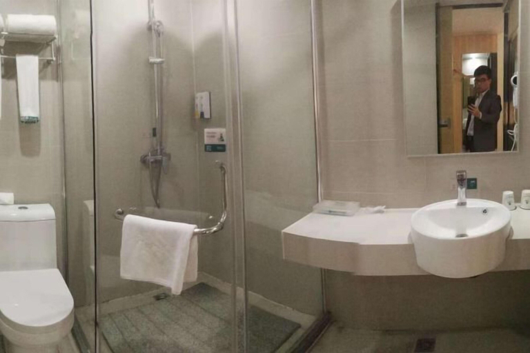 Bathroom 5, Yingdong Motel, Shanghai