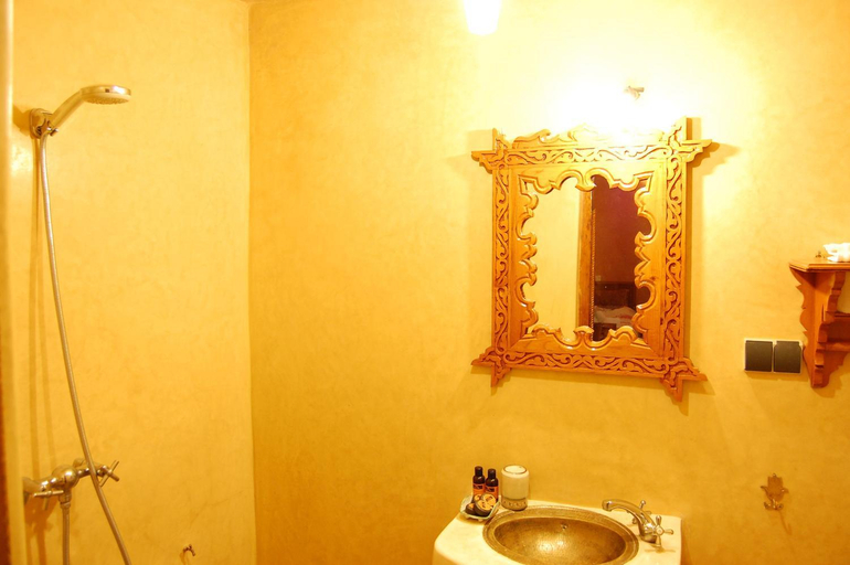 Bathroom 7
