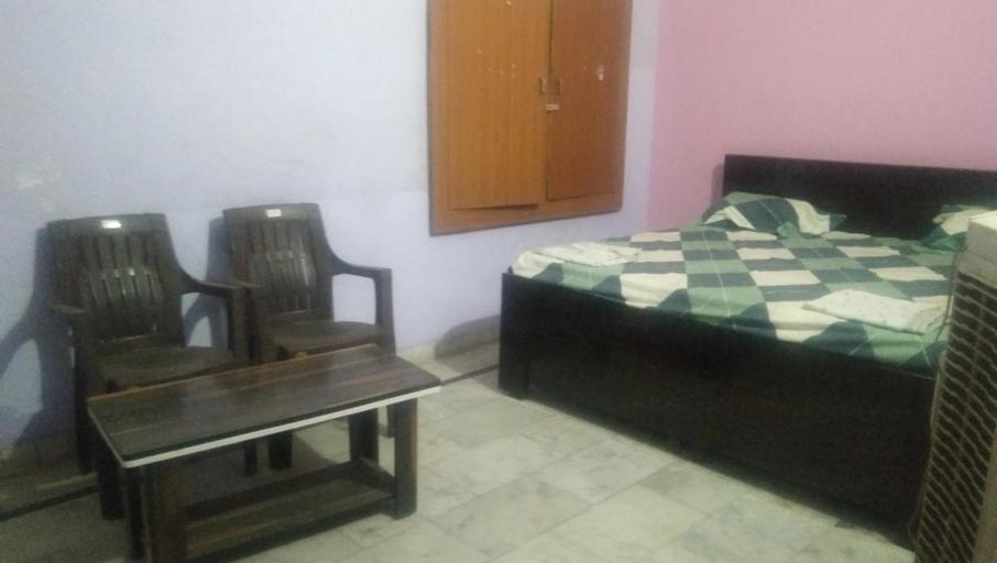 Bedroom 2, SHRI BN Homestay, Faizabad