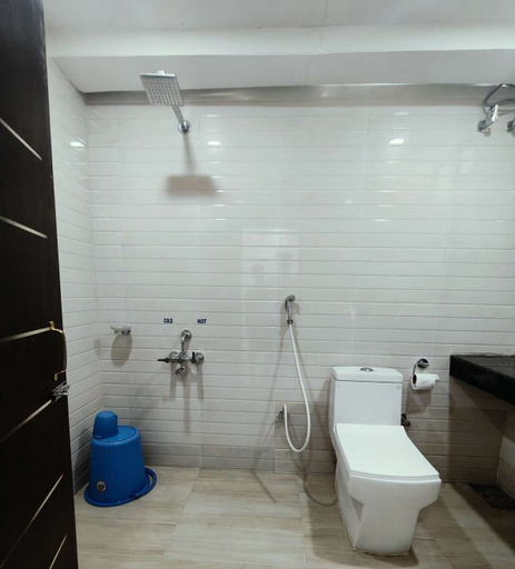 Bathroom 4, Amantran Hotel & Resort, Alipurduar