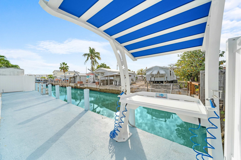 Room 5, Azul Paradise - Waterfront - Heated Pool - Dock, Monroe