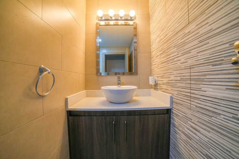 Room 4, CR Luxury La Estancia Floresta 05 3 Bdrm, Garabito