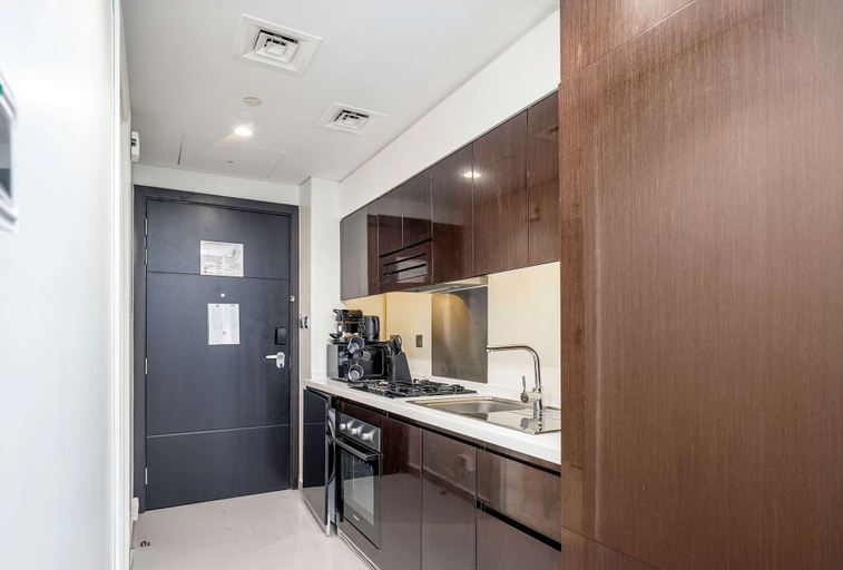 Room 2, Chic Studio in Business Bay Near Burj Khalifa, Dubai