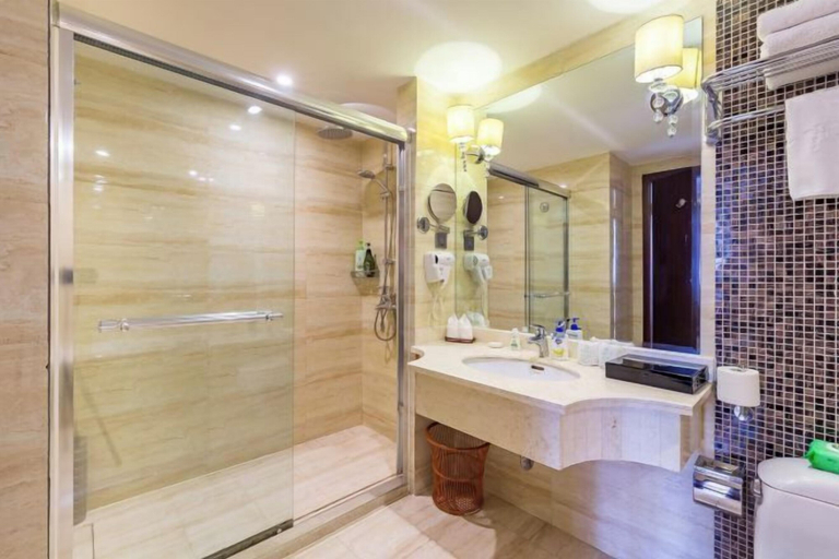 Bathroom 4, Hongqiao Yun Feng, Shanghai