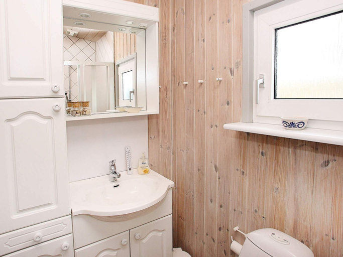 Bathroom 4, Attractive Holiday Home in Vestervig Near Limfjord, Thisted