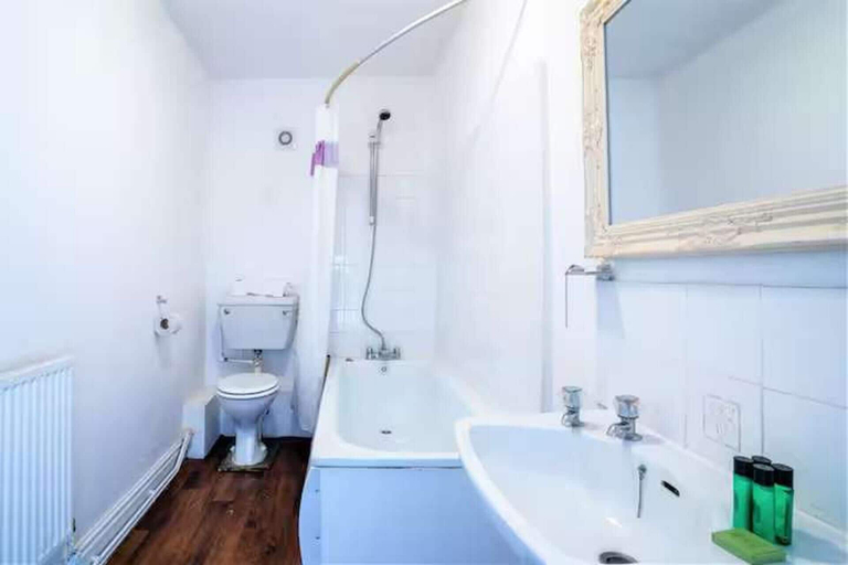 Bathroom, Travellers Economic Stays in Orrell Park, Sefton
