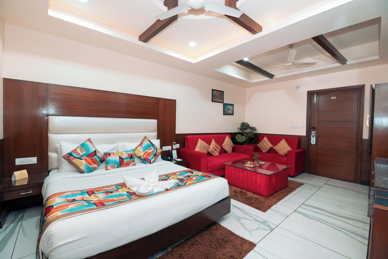 Bedroom 3, The Fern Residency Katra, Reasi