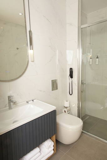 Bathroom 8