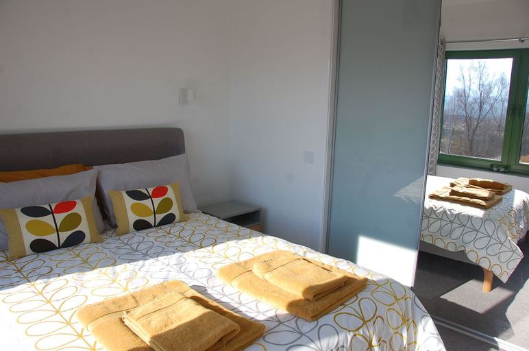 Bedroom, Glas Beag, Highland