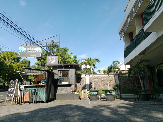 Exterior & Views 1, Hotel Grand Palm, Malang